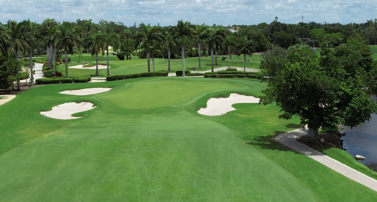 Fort-Myers-SWFL-Golf-Private-Golf-hole#18-Par4-Green-shot